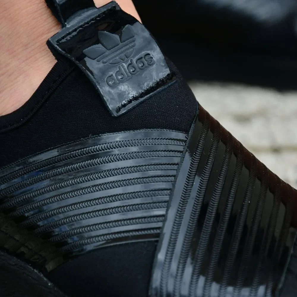 adidas sleek black